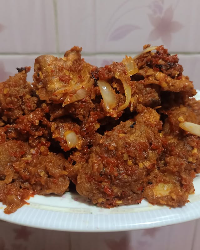 Ayam Goreng Lima-Lima: Flavor That Grabs Your Soul in Cilacap's Heart
